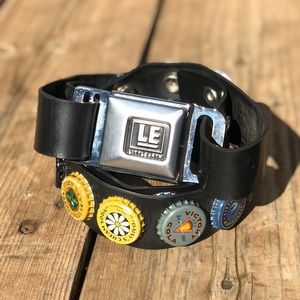 Bottle cap rubber belt with bottle opener